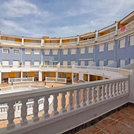 Con Terraza Y Piscina - Marcomar *