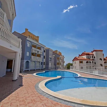 Con Terraza Y Piscina - Marcomar